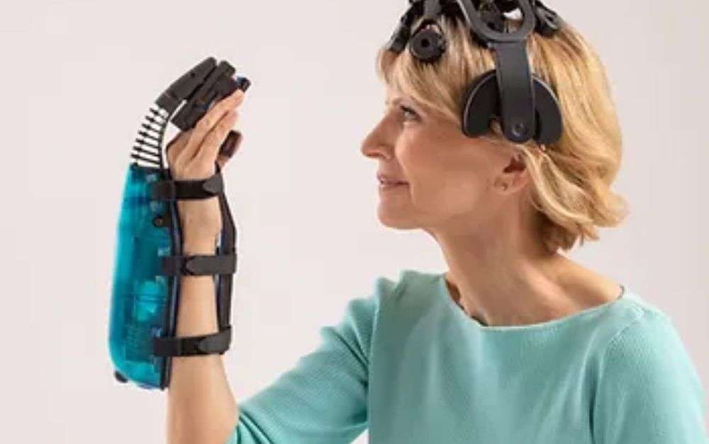 Neurolutions Receives FDA De Novo Market Authorization for IpsiHand®